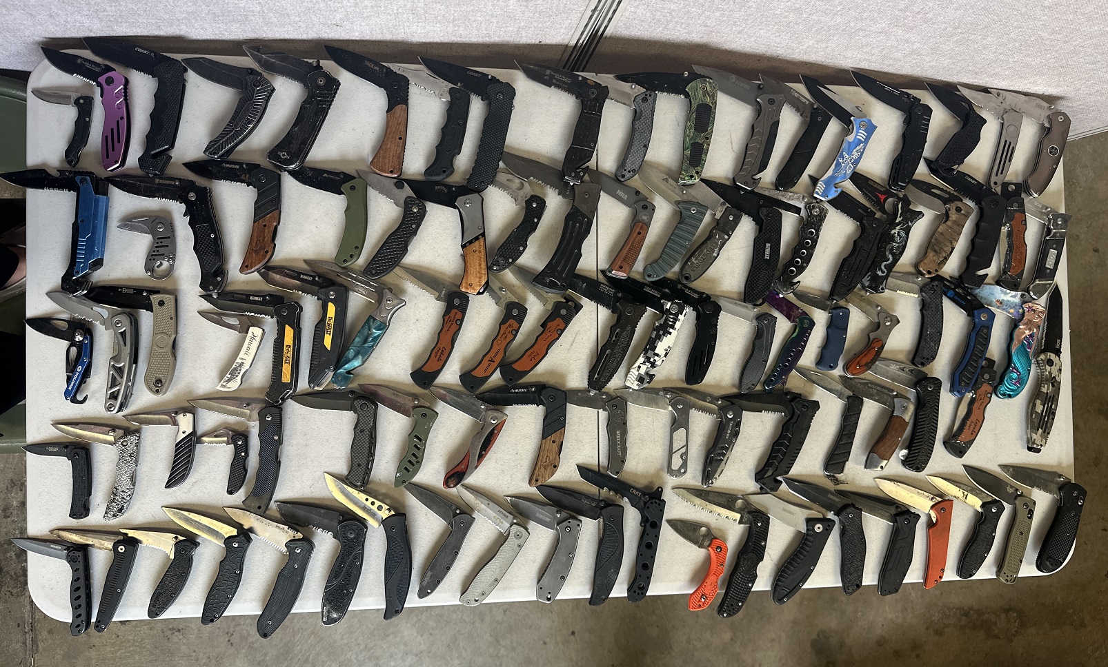 Assorted Pocket Knives - Assorted Pocket Knives. 1 Lot.